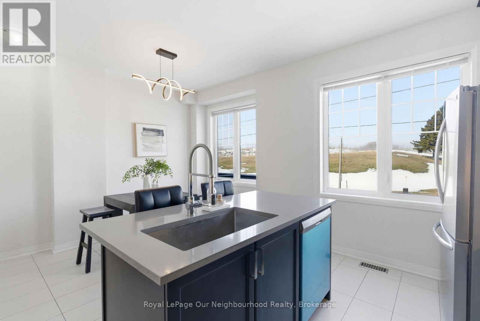 818 Atwater Path, Oshawa, Ontario  L1J 0E8 - Photo 9 - E12973536