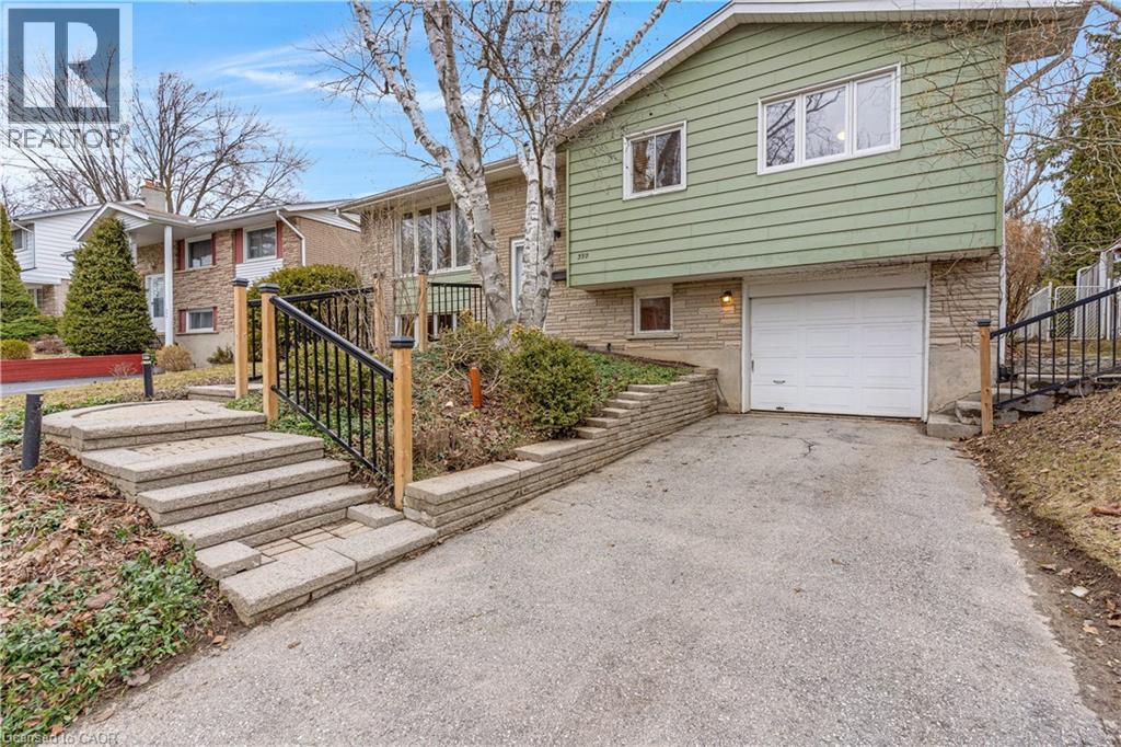 390 Tamarack Drive, Waterloo, Ontario  N2L 4G6 - Photo 2 - 40808787