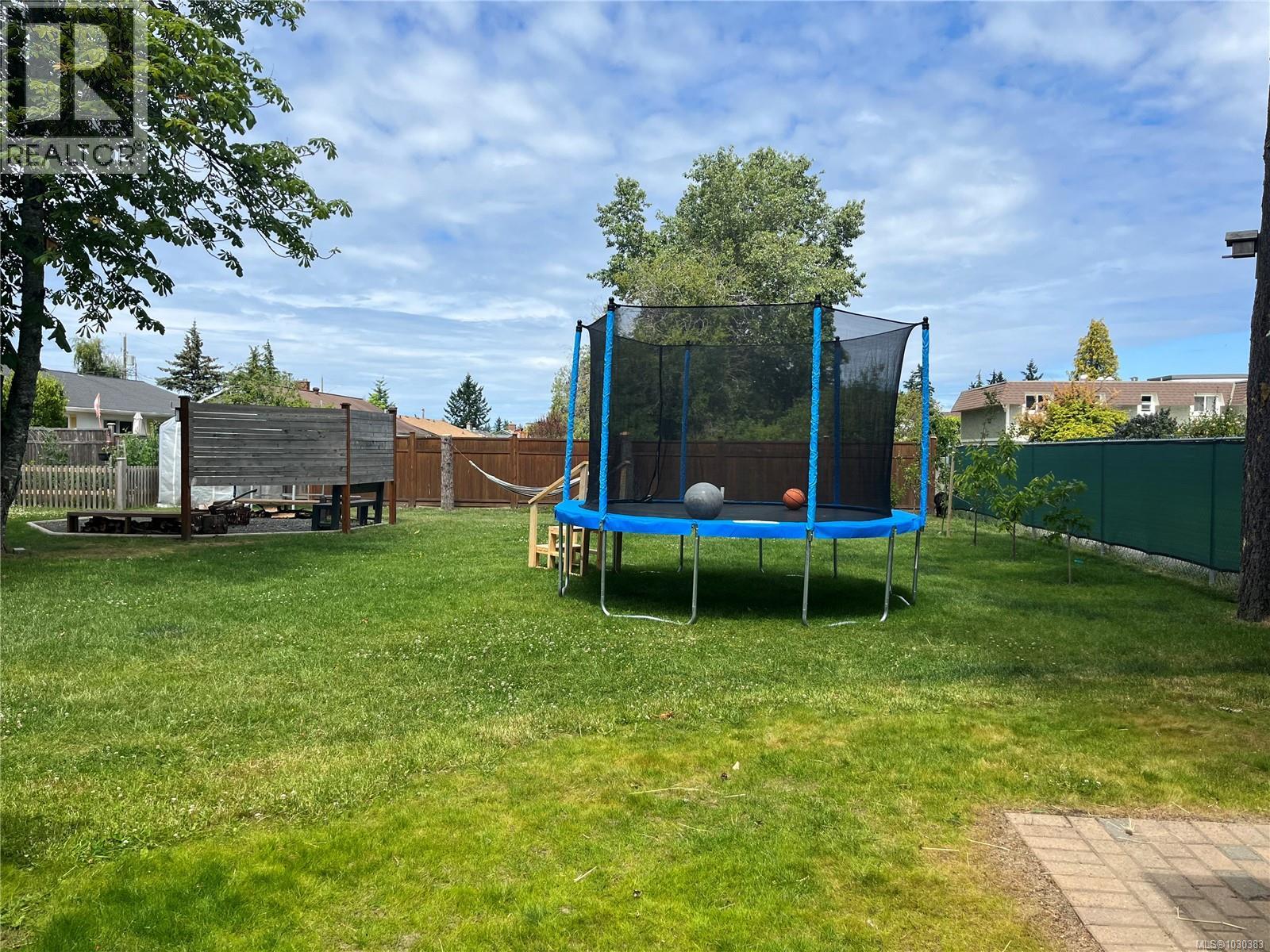 246 Cedar St, Parksville, British Columbia  V9P 1J1 - Photo 39 - 1030383