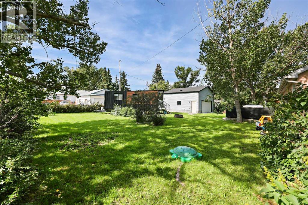 339 3 Street, Irricana, Alberta  T0M 1B0 - Photo 40 - A2287598