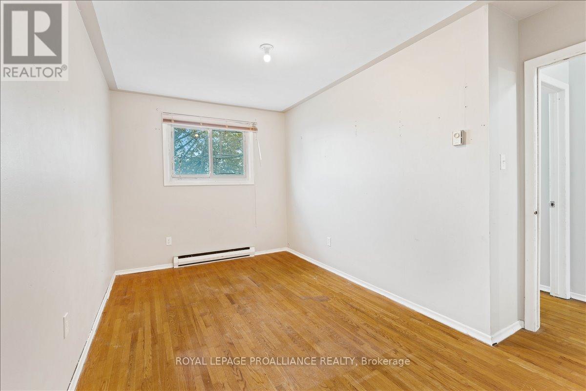 42 O'hare Street, Belleville, Ontario K8P 4N1 - Photo 15 - X12973570