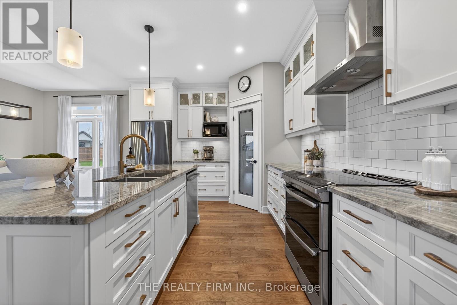 15 Oscar Davis Court, Strathroy-Caradoc, Ontario  N7G 0G3 - Photo 14 - X12973346