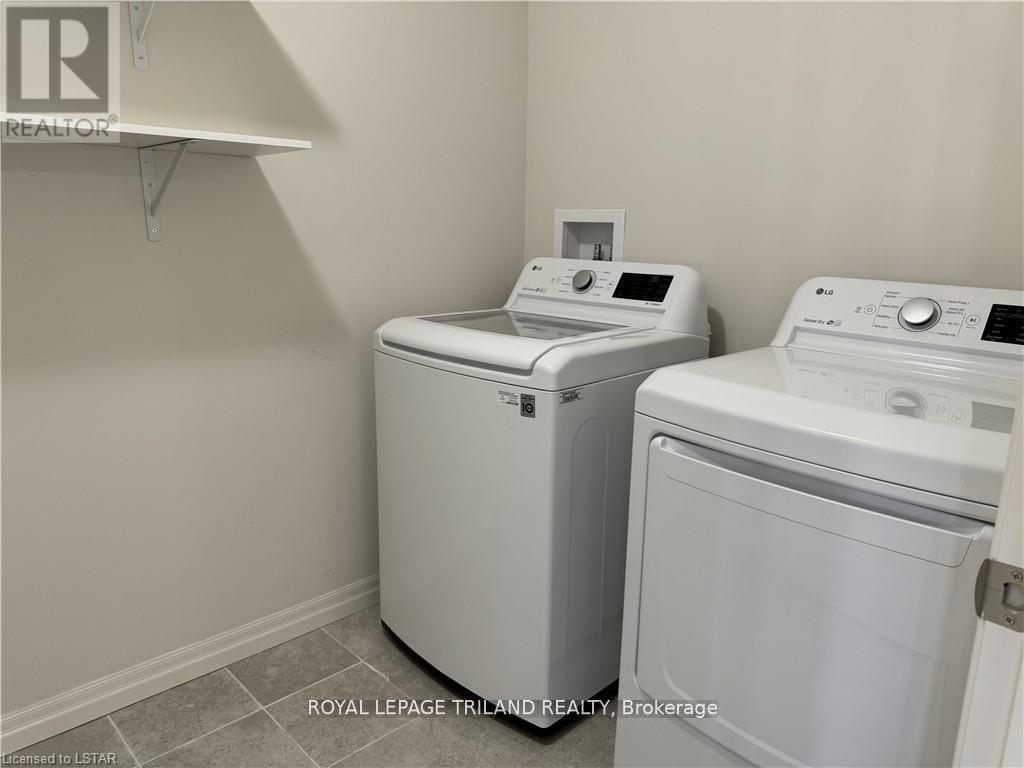 58 Cortland Terrace, St. Thomas, Ontario  N5R 0J7 - Photo 18 - X12973386