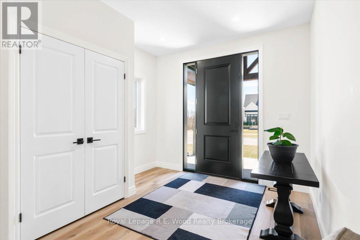 39 Herb Street, Norwich, Ontario  N0J 1P0 - Photo 9 - X12323986