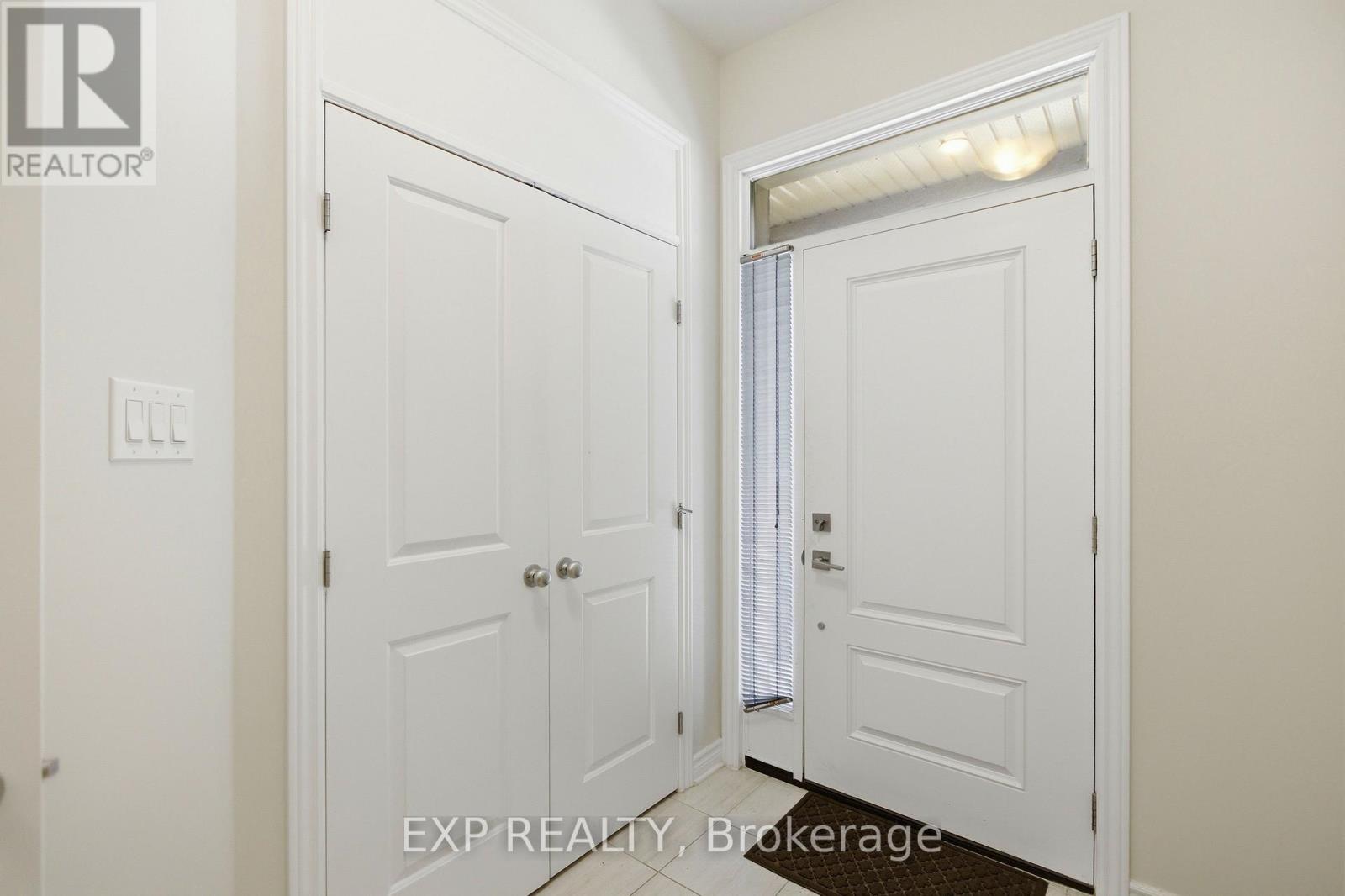 110 Jardiniere Street, Ottawa, Ontario  K2S 2K2 - Photo 2 - X12973428