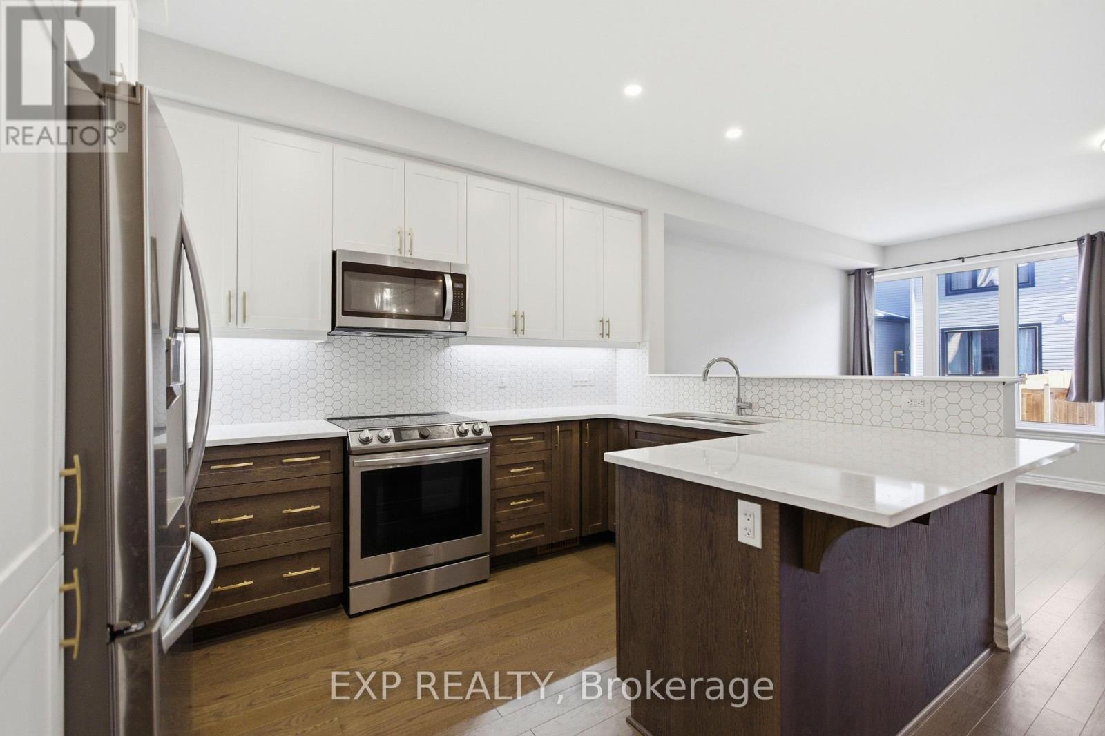 110 Jardiniere Street, Ottawa, Ontario  K2S 2K2 - Photo 5 - X12973428