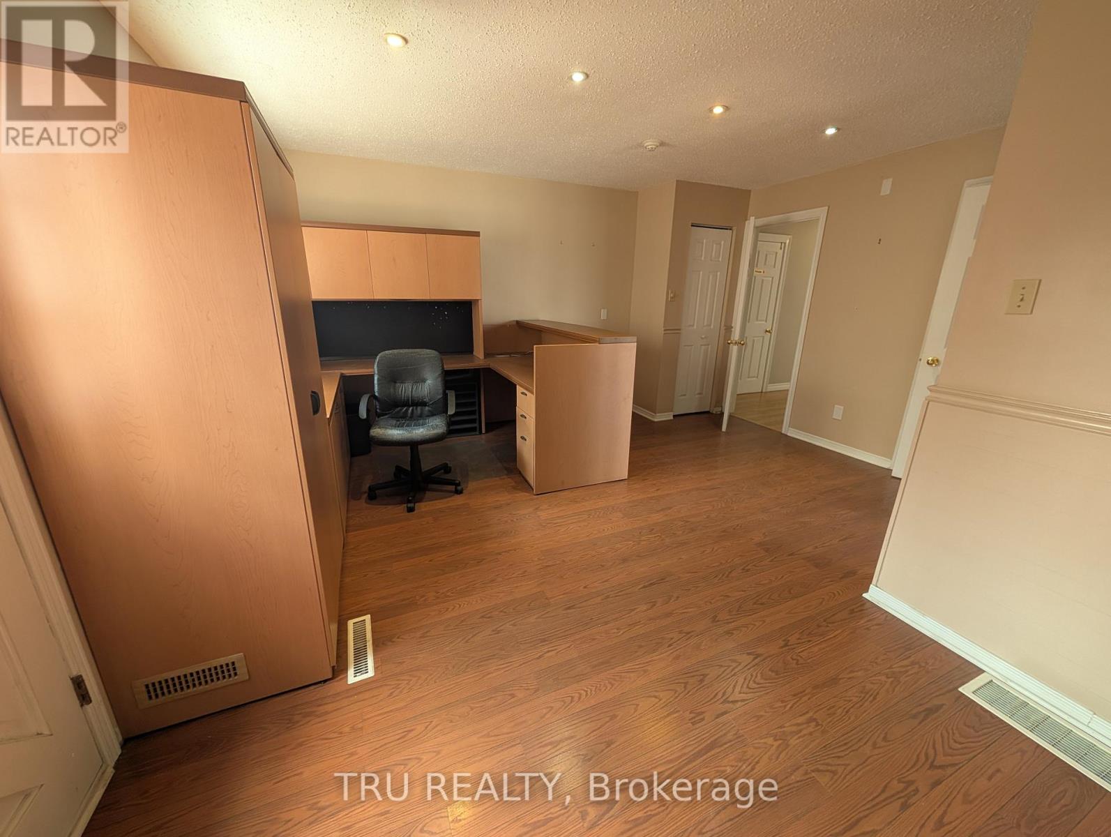 Unit A - 1083 Carp Road, Ottawa, Ontario K2S 1B9 - Photo 19 - X12973548