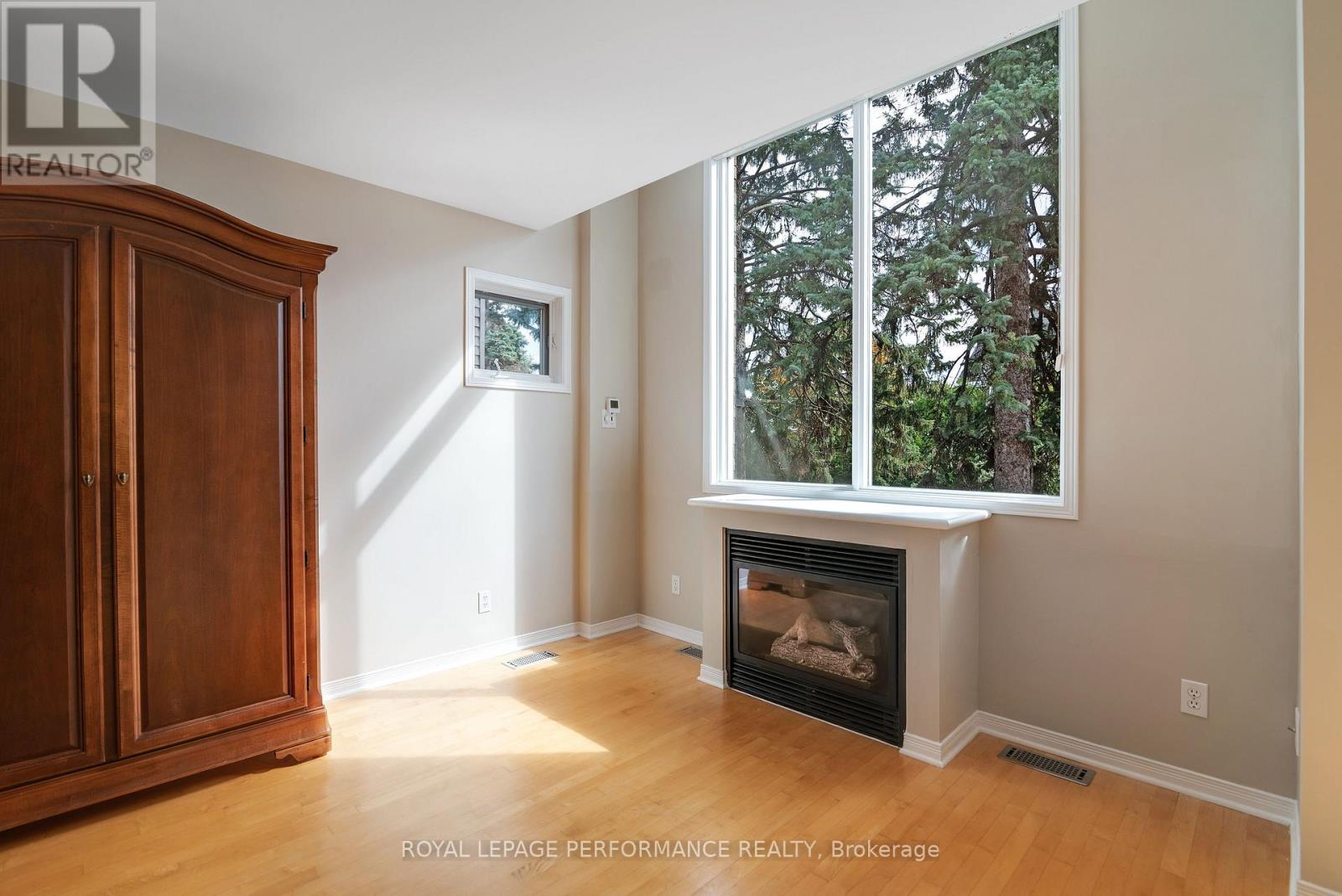 A - 243 Sunnyside Avenue, Ottawa, Ontario  K1S 0R4 - Photo 11 - X12973558