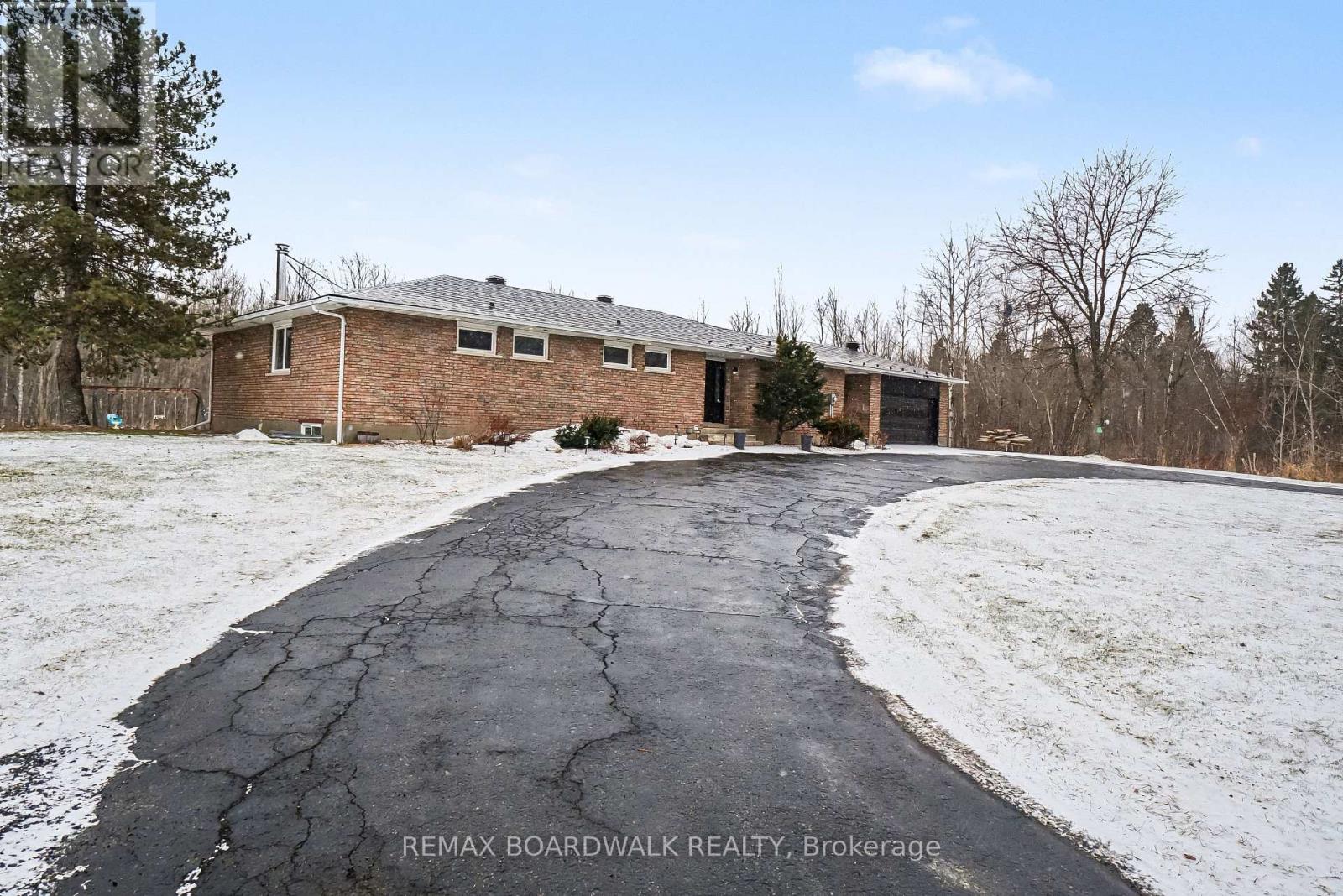 1500 Du Golf Road, Clarence-Rockland, Ontario  K0A 1N0 - Photo 31 - X12973578