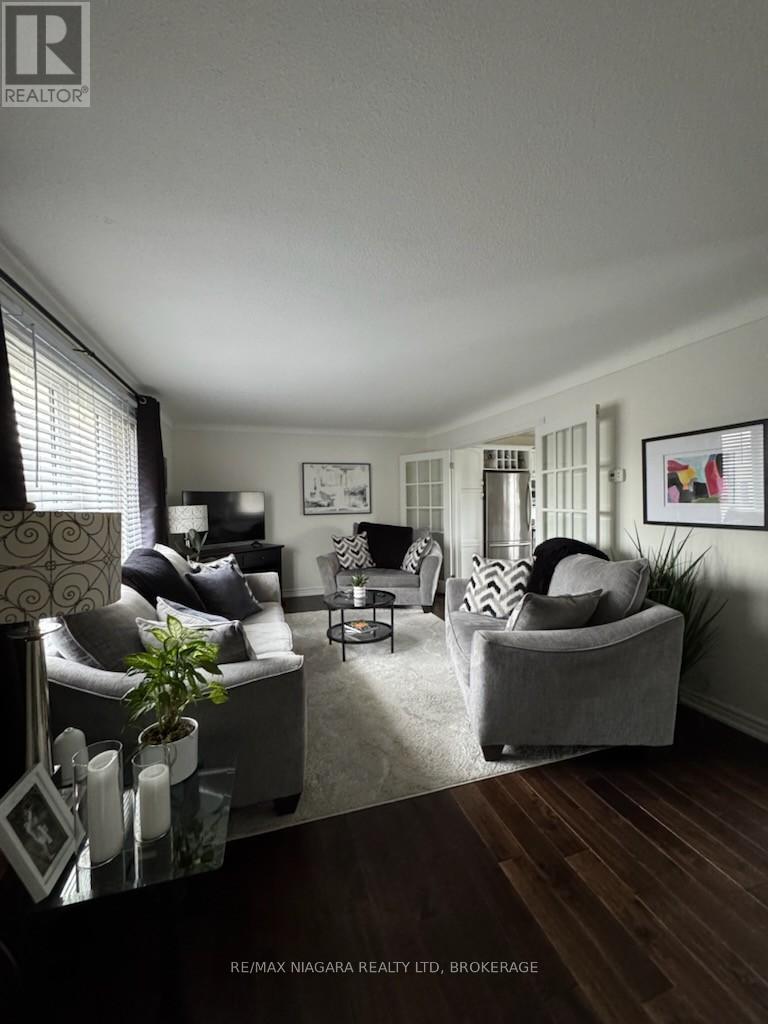 7013 Glengowan Crescent, Niagara Falls, Ontario  L2J 3R7 - Photo 8 - X12973388