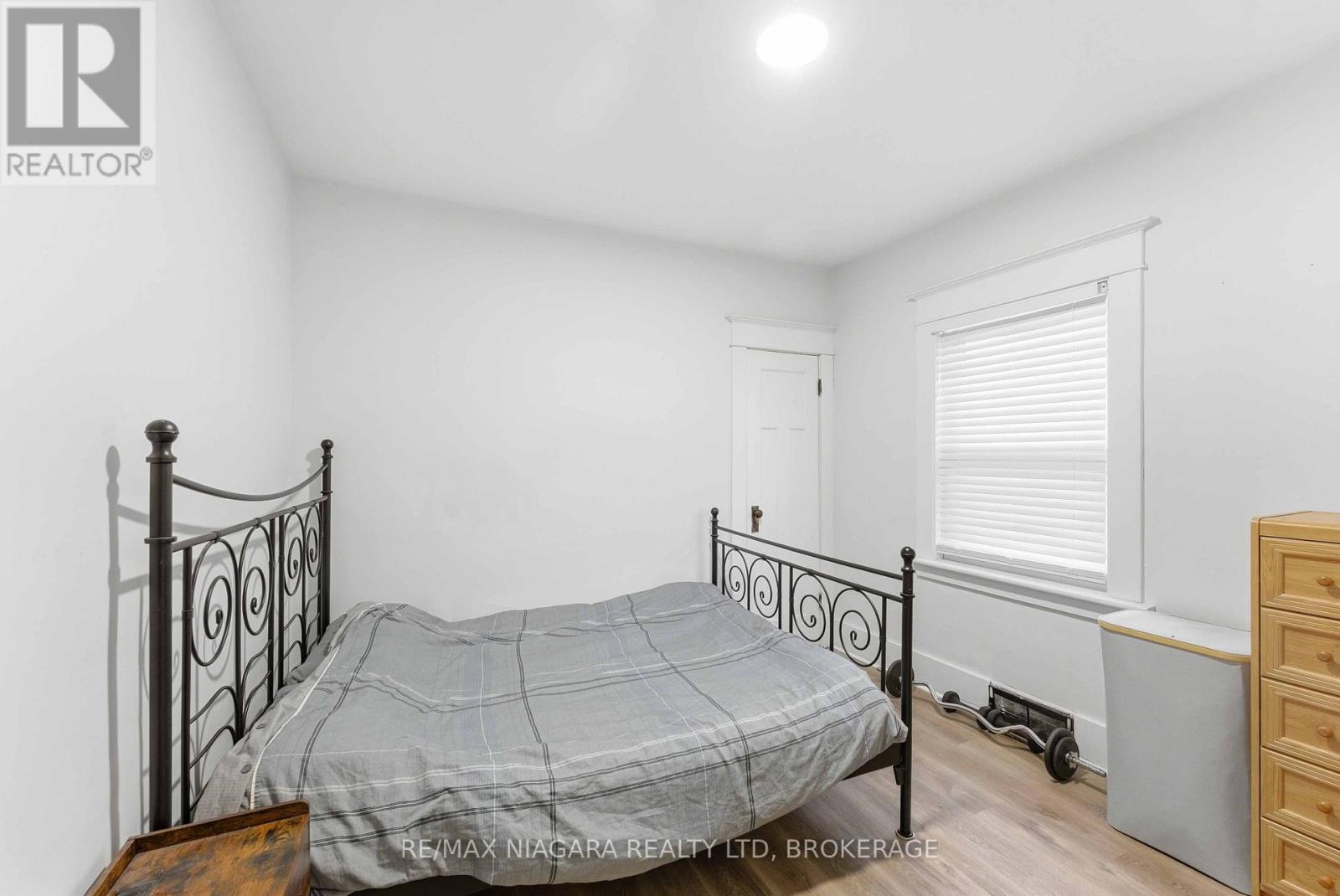 5033 Willmott Street, Niagara Falls, Ontario  L2E 2A2 - Photo 12 - X12973538