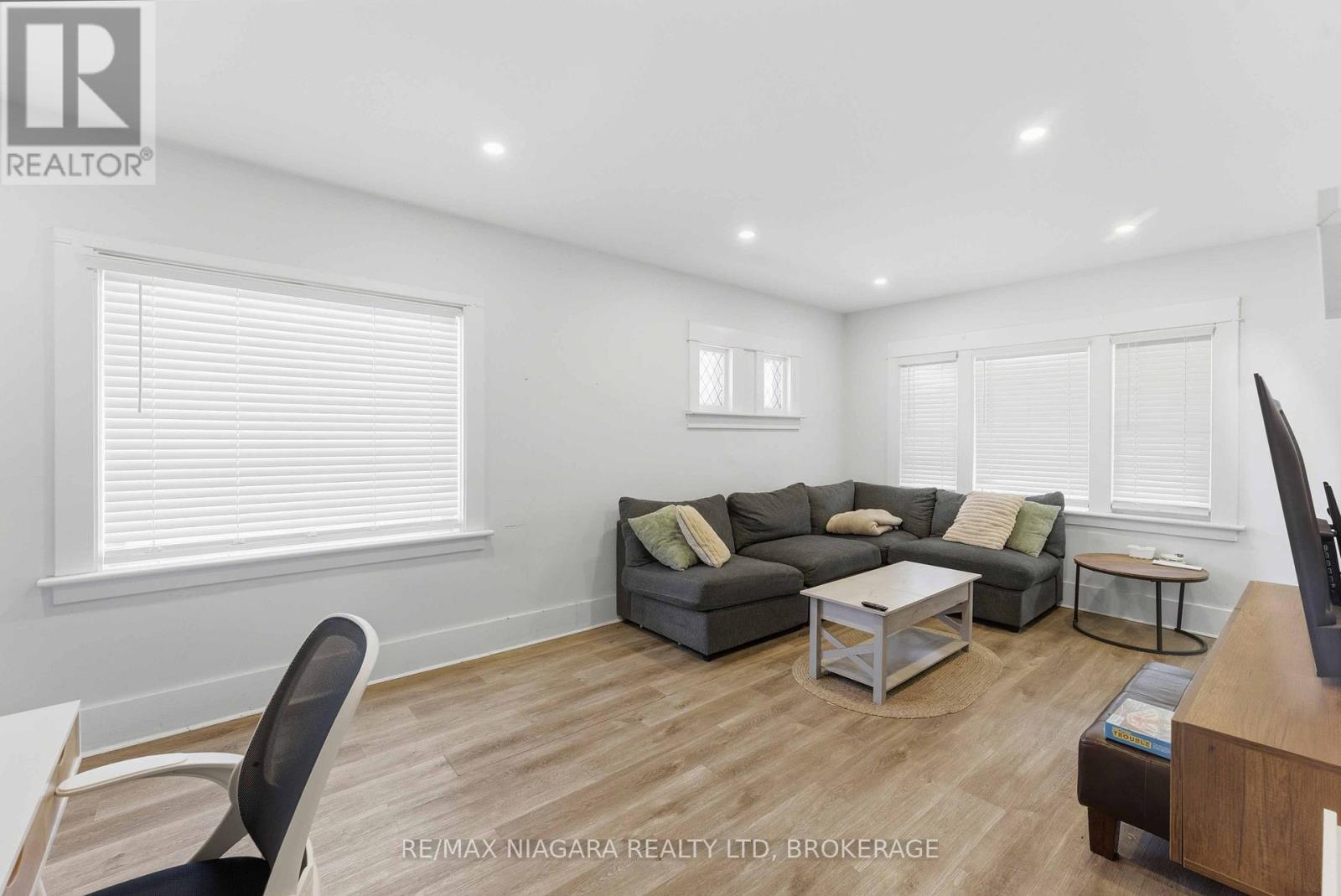 5033 Willmott Street, Niagara Falls, Ontario  L2E 2A2 - Photo 13 - X12973538