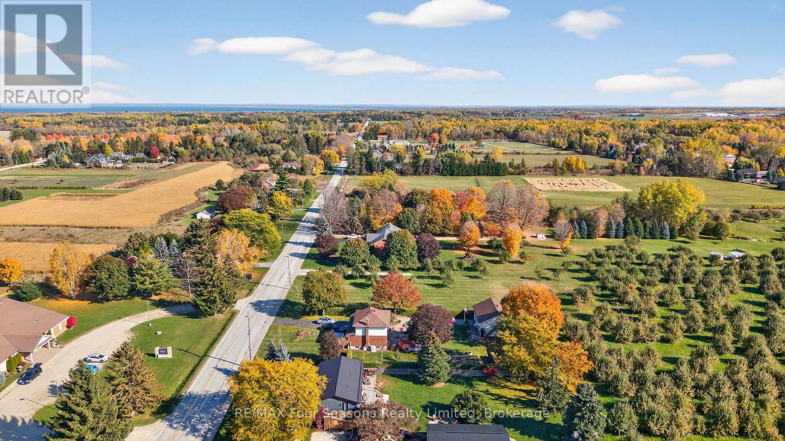 7 Batteaux Road, Clearview, Ontario  L0M 1P0 - Photo 43 - S12973390