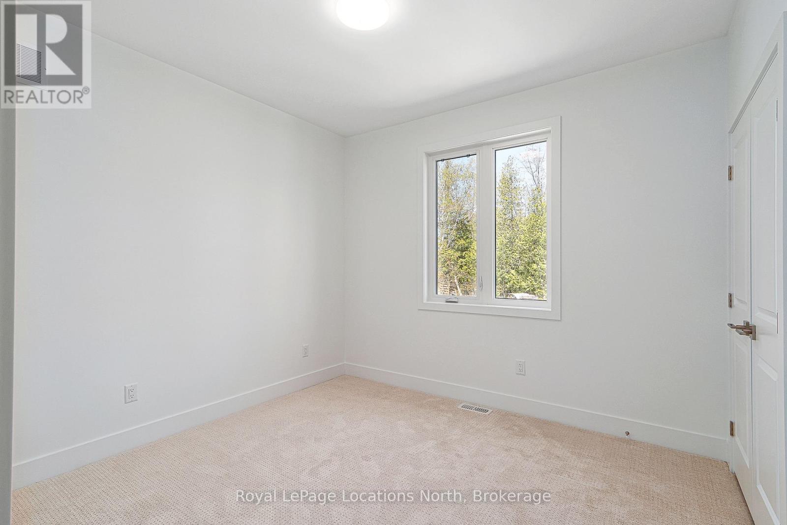 60 52nd Street S, Wasaga Beach, Ontario  L0M 1P0 - Photo 19 - S12973572