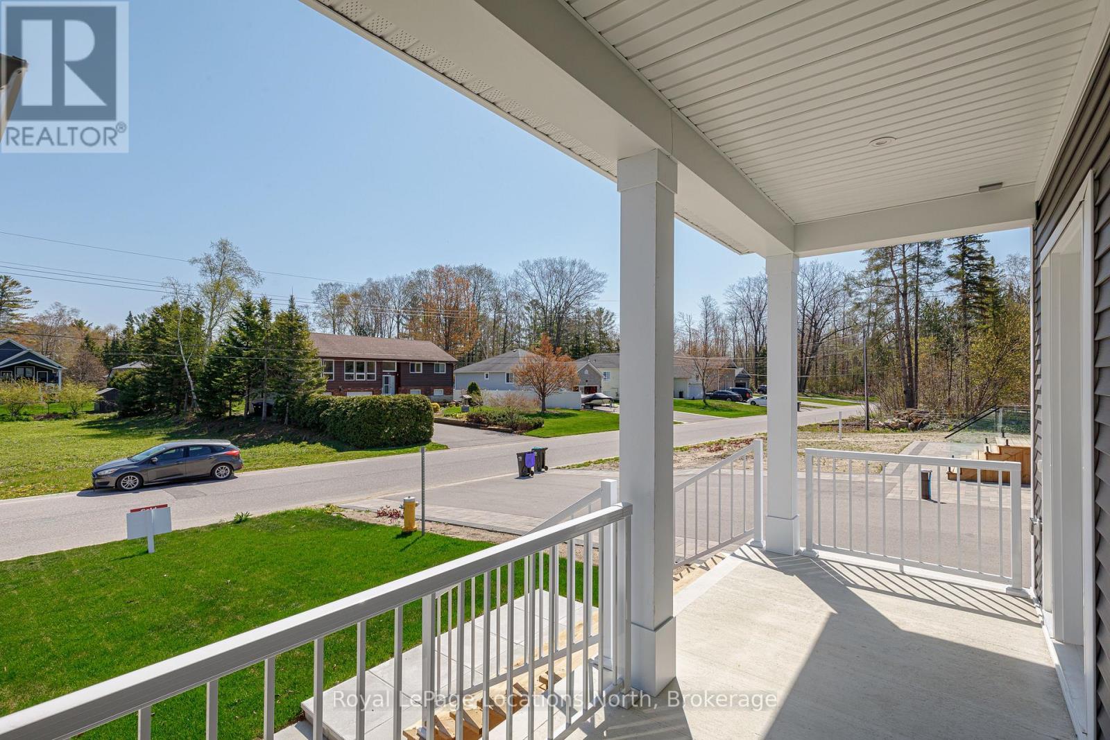 60 52nd Street S, Wasaga Beach, Ontario  L0M 1P0 - Photo 4 - S12973572