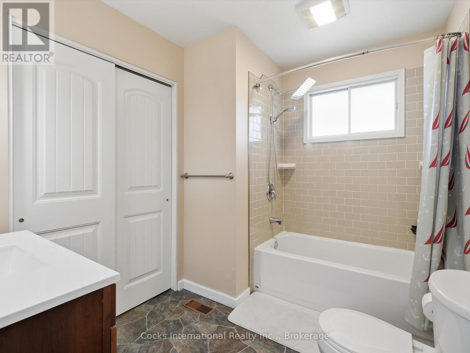 36 Susan Street W, Huntsville, Ontario  P1H 1X2 - Photo 20 - X12973362