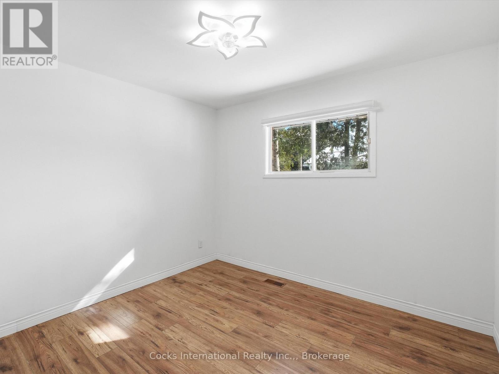 36 Susan Street W, Huntsville, Ontario  P1H 1X2 - Photo 23 - X12973362