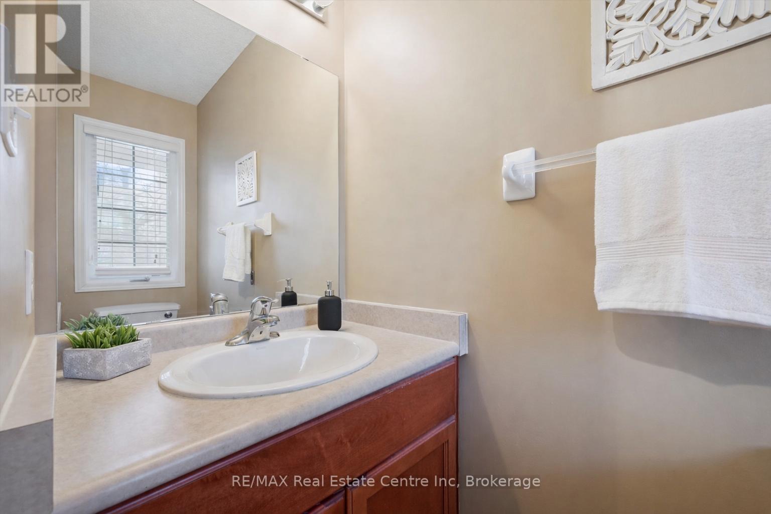 38 - 210 Dawn Avenue, Guelph, Ontario  N1G 5L5 - Photo 7 - X12973496