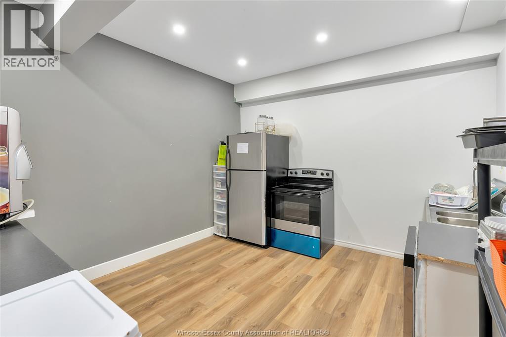 4667 Wyandotte Street East, Windsor, Ontario  N8Y 1H6 - Photo 9 - 26007462