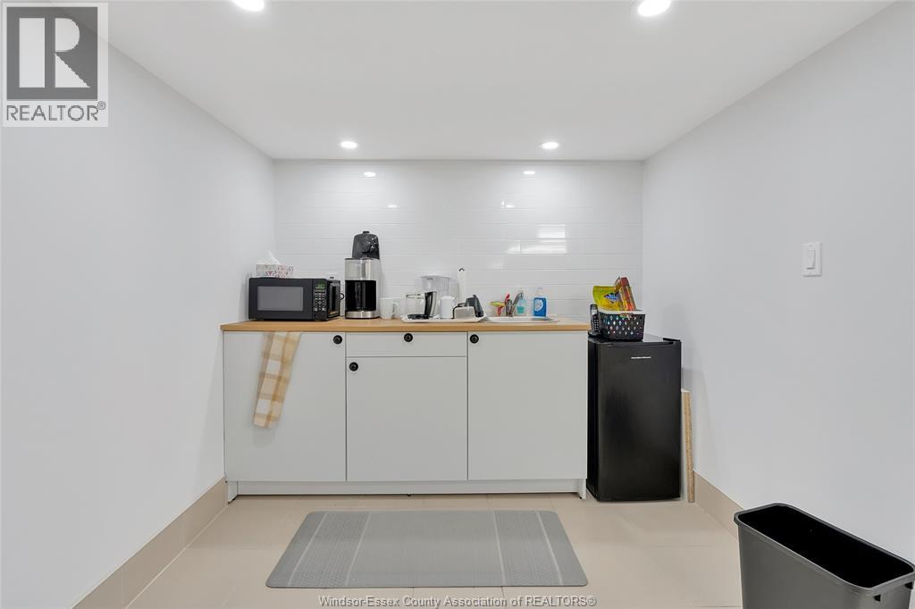 4667 Wyandotte Street East, Windsor, Ontario  N8Y 1H6 - Photo 25 - 26007462