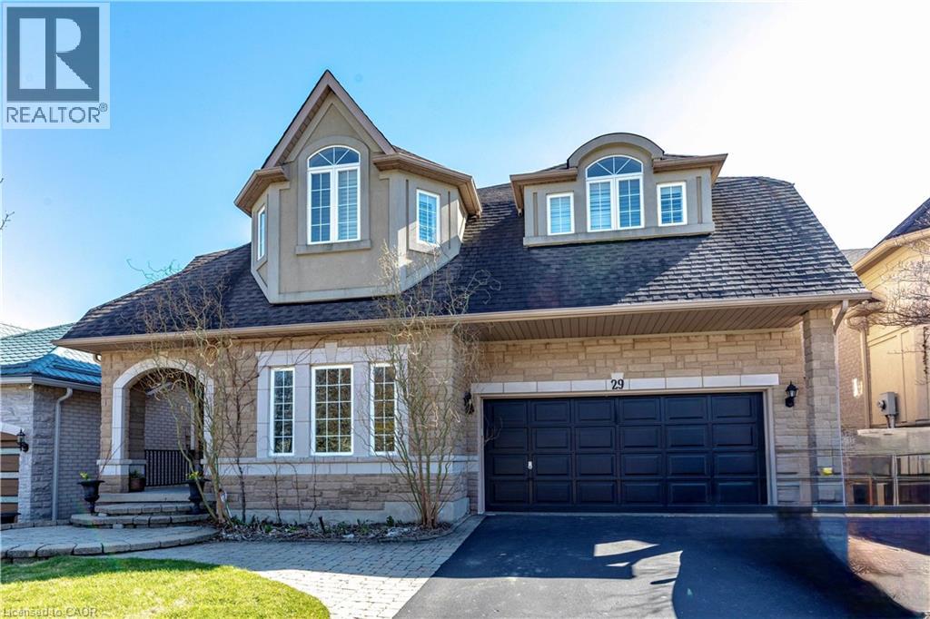 29 GAINES Avenue, Dundas, Ontario