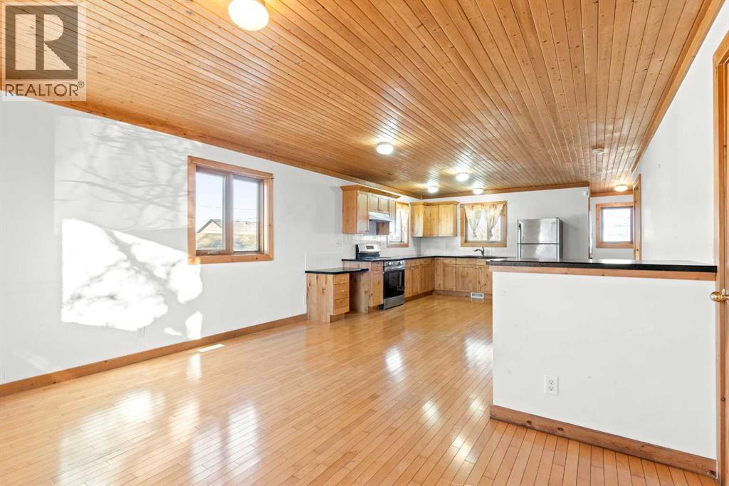 2018 24 Avenue, Didsbury, Alberta  T0M 0W0 - Photo 10 - A2282500