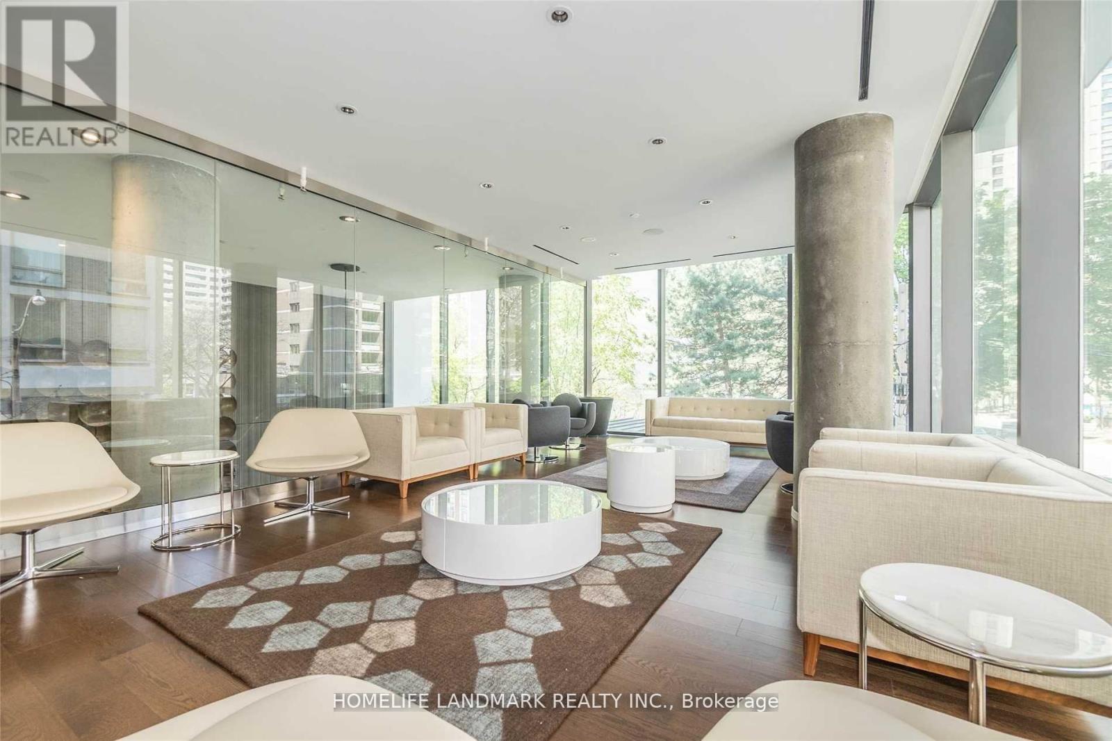 1009 - 75 ST NICHOLAS STREET, Toronto, Ontario