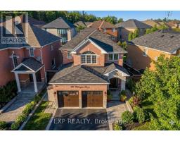166 WORTHINGTON AVENUE, Richmond Hill, Ontario