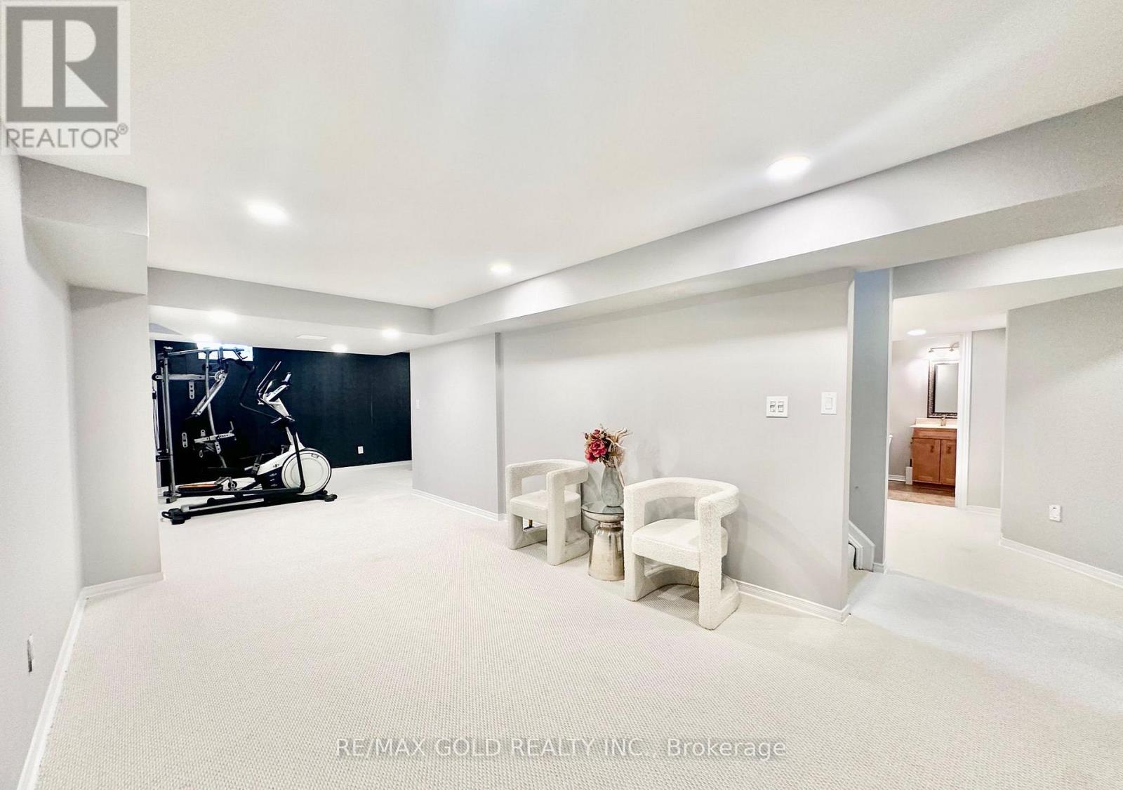 2293 Woodcrest Drive, Oakville, Ontario  L6M 4C5 - Photo 41 - W12970644