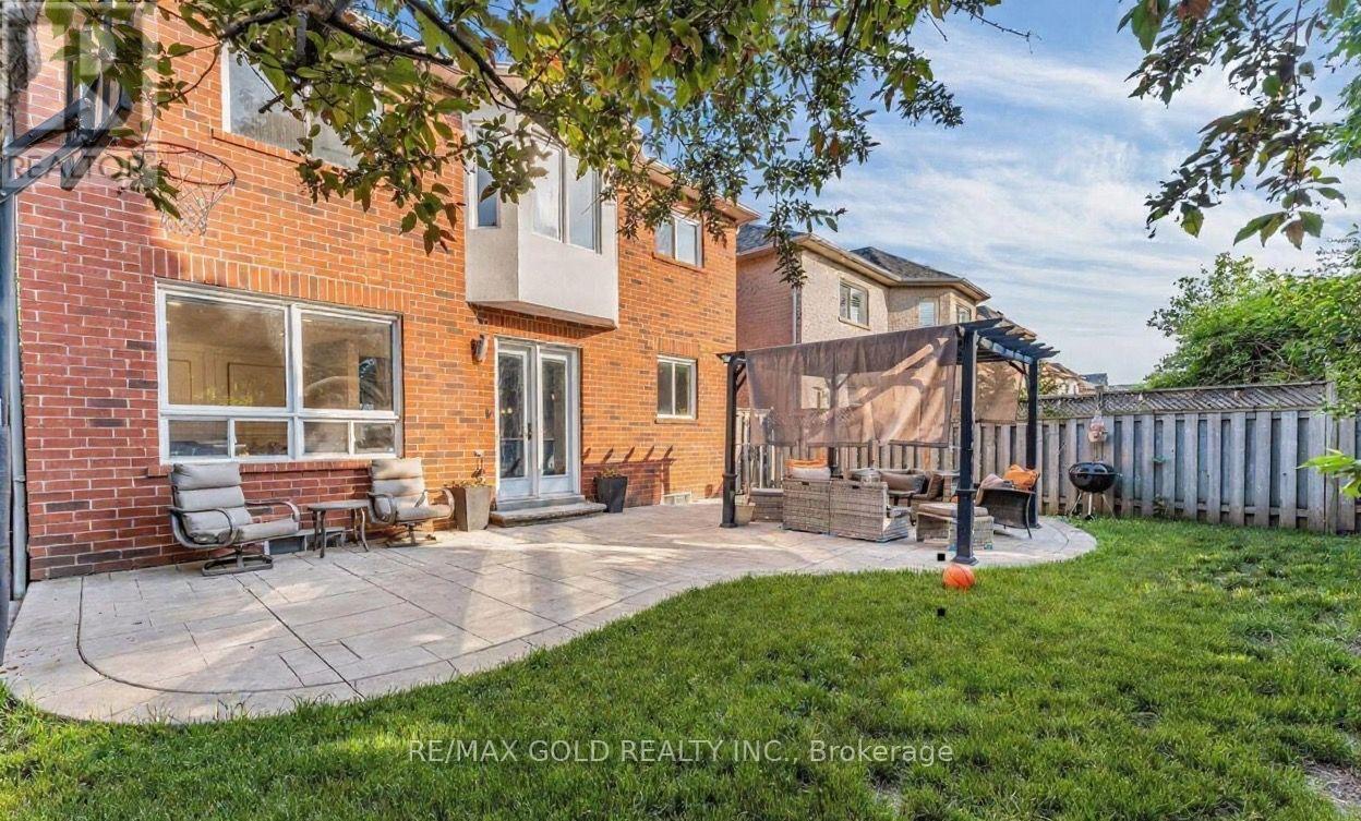 2293 Woodcrest Drive, Oakville, Ontario  L6M 4C5 - Photo 50 - W12970644