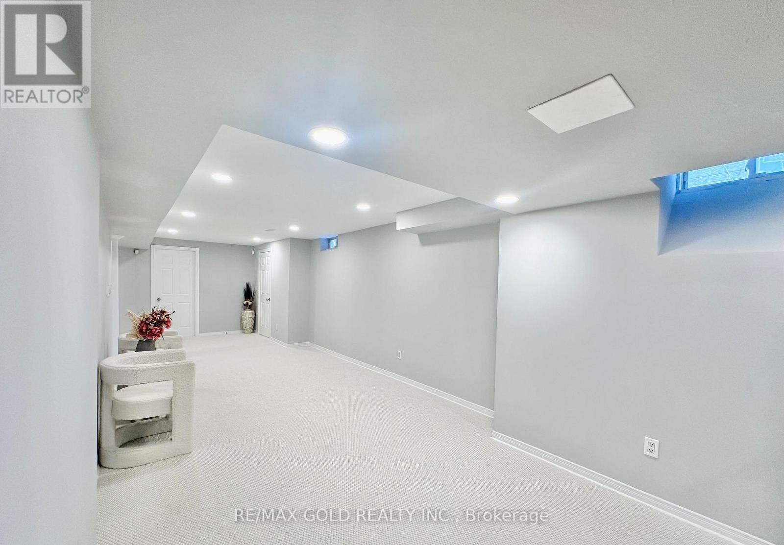 2293 Woodcrest Drive, Oakville, Ontario  L6M 4C5 - Photo 42 - W12970644