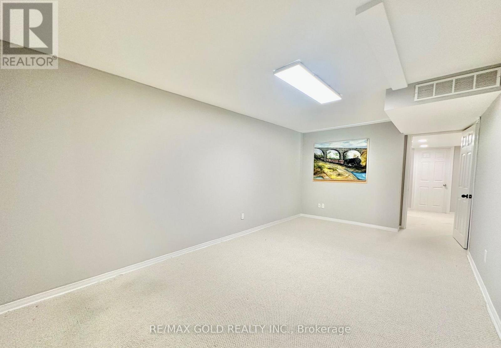 2293 Woodcrest Drive, Oakville, Ontario  L6M 4C5 - Photo 47 - W12970644