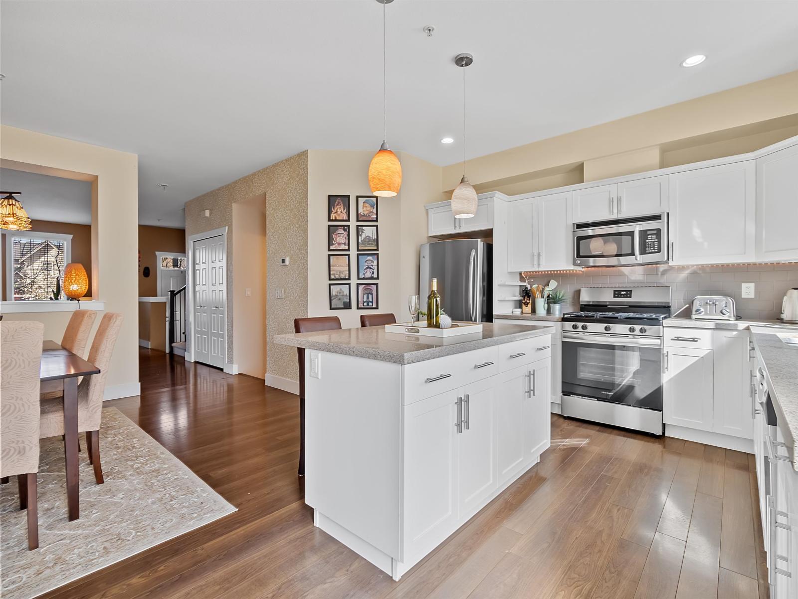 21072 80 Avenue, Langley, British Columbia  V2Y 0H6 - Photo 7 - R3107597