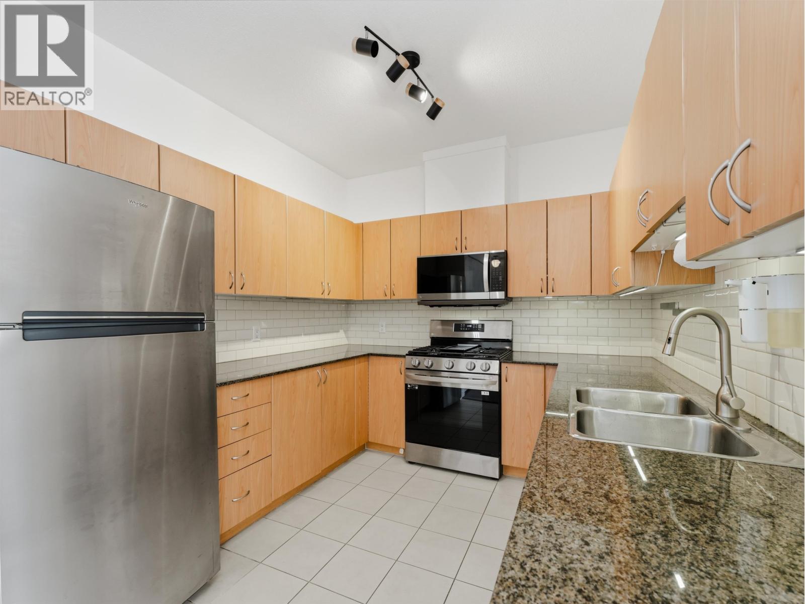 302 4479 W 10th Avenue, Vancouver, British Columbia  V6R 2H8 - Photo 16 - R3108667