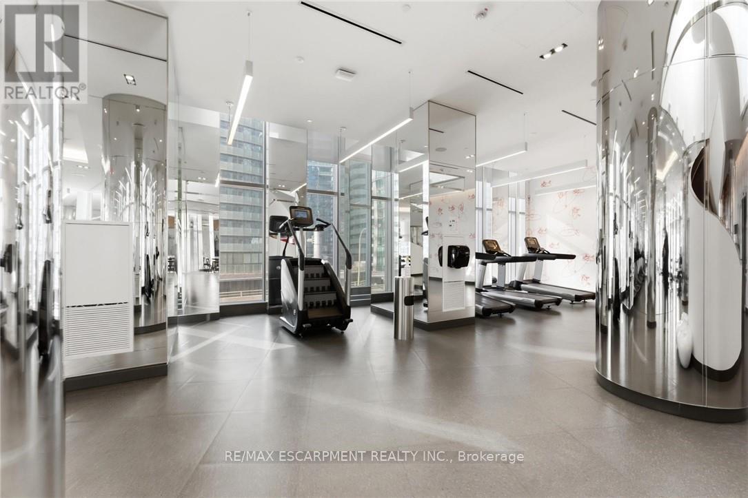 5512 - 10 York Street, Toronto, Ontario  M5J 0E1 - Photo 35 - C12973350