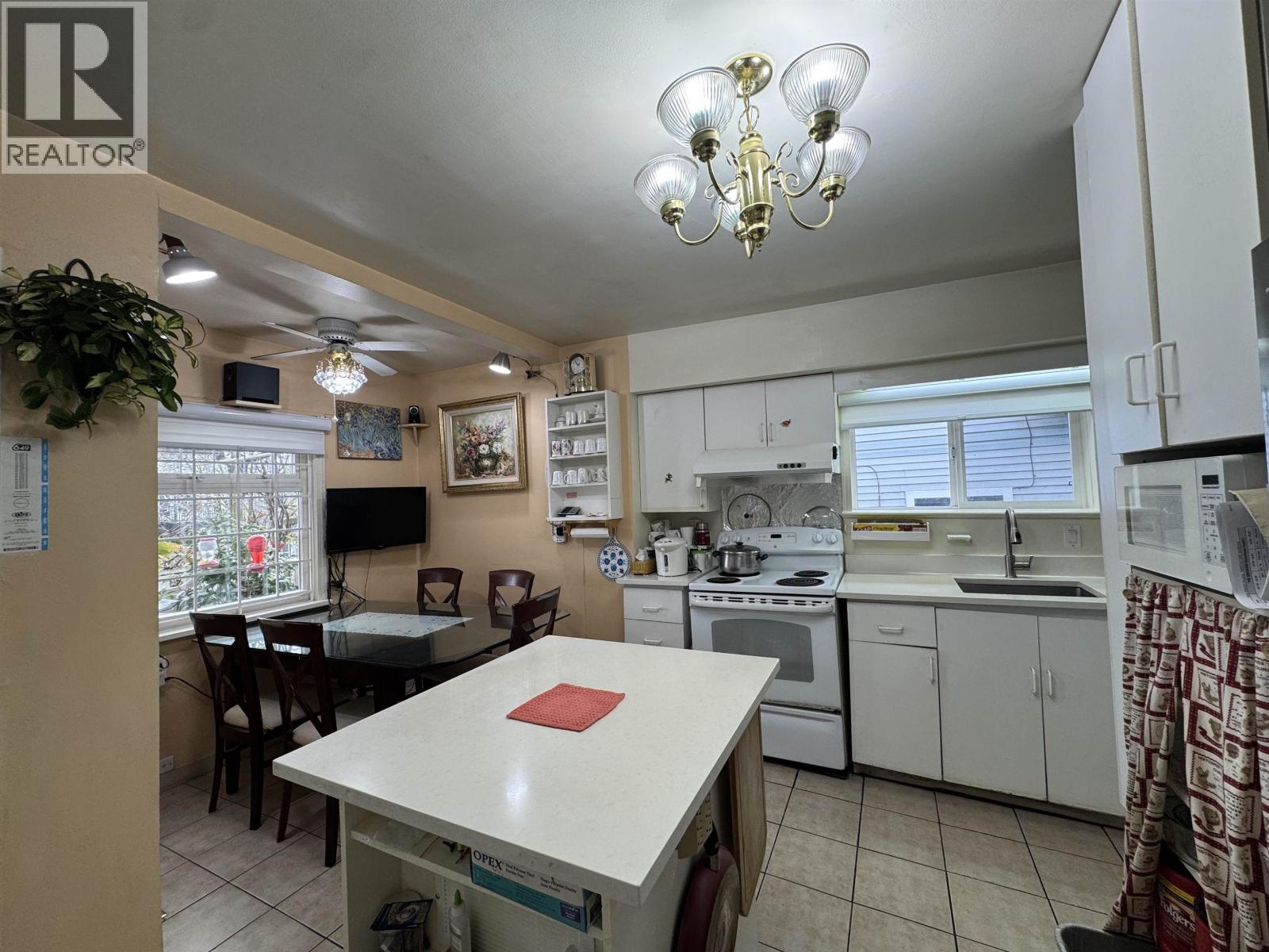 309 Boyne Street, New Westminster, British Columbia  V3M 5J9 - Photo 4 - R3108601