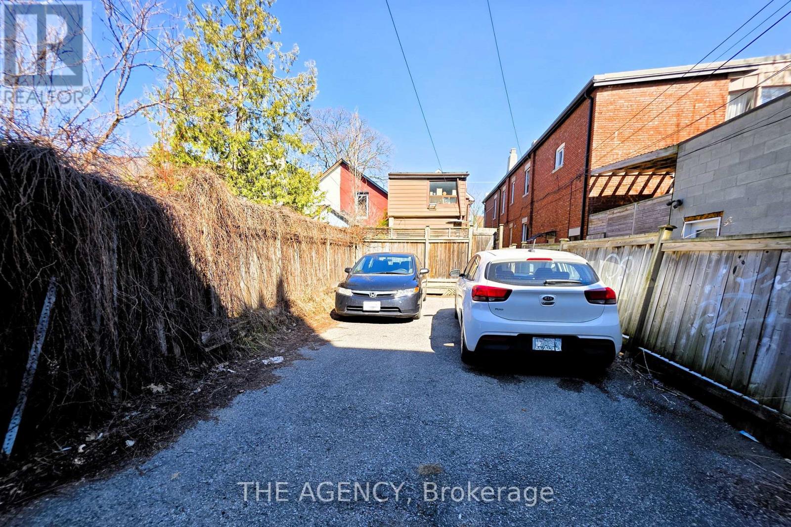 Main - 174 Delaware Avenue, Toronto, Ontario  M6H 2T3 - Photo 23 - C12973394