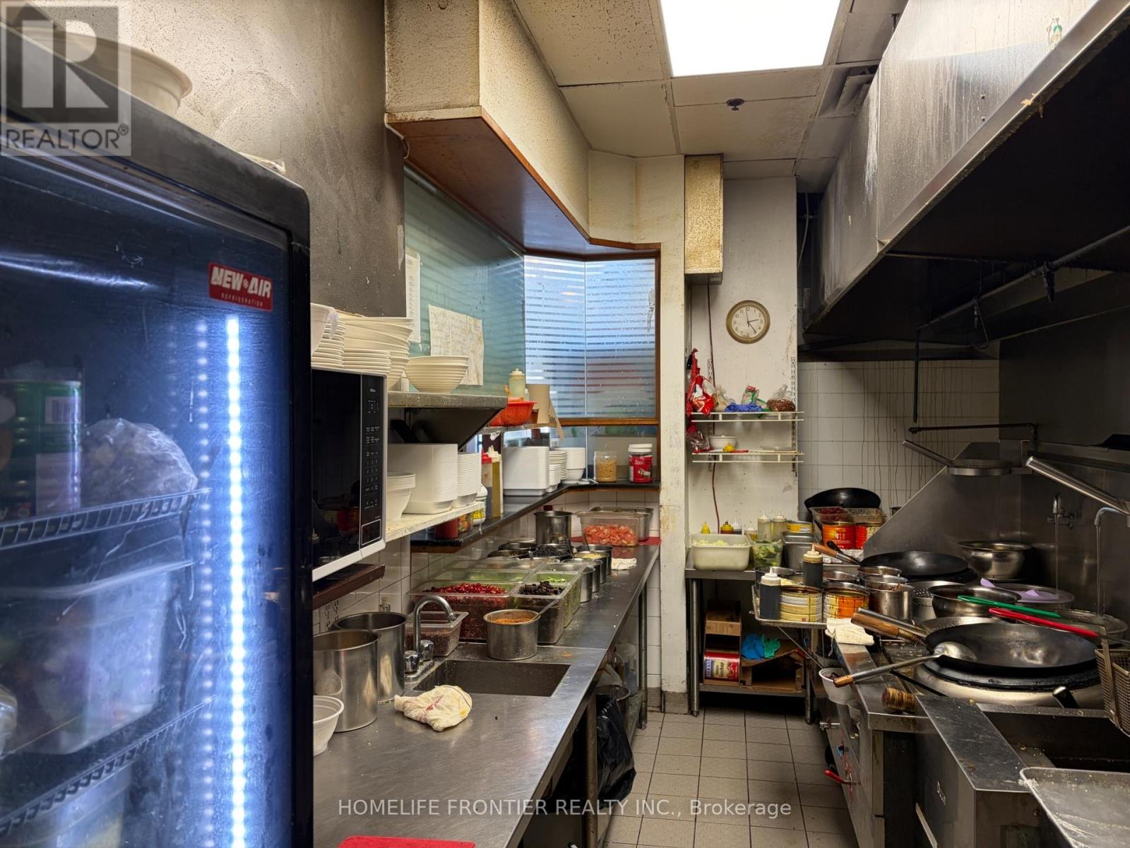 19c Finch Avenue, Toronto, Ontario  M2N 7K4 - Photo 3 - C12973450