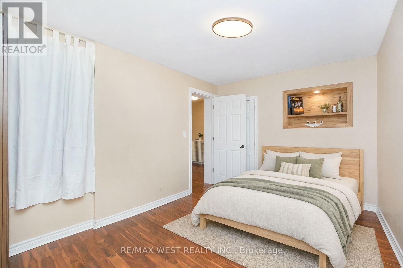 2nd - 237 Vaughan Road, Toronto, Ontario  M6C 2M8 - Photo 5 - C12973456