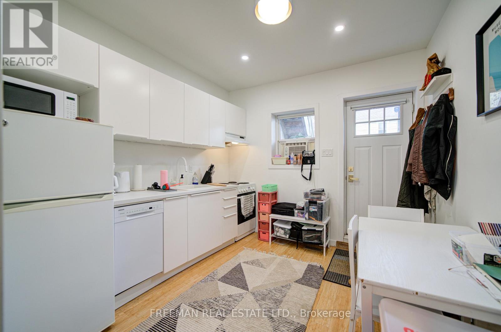 970 Bathurst Street, Toronto, Ontario  M5R 3G6 - Photo 10 - C12973458