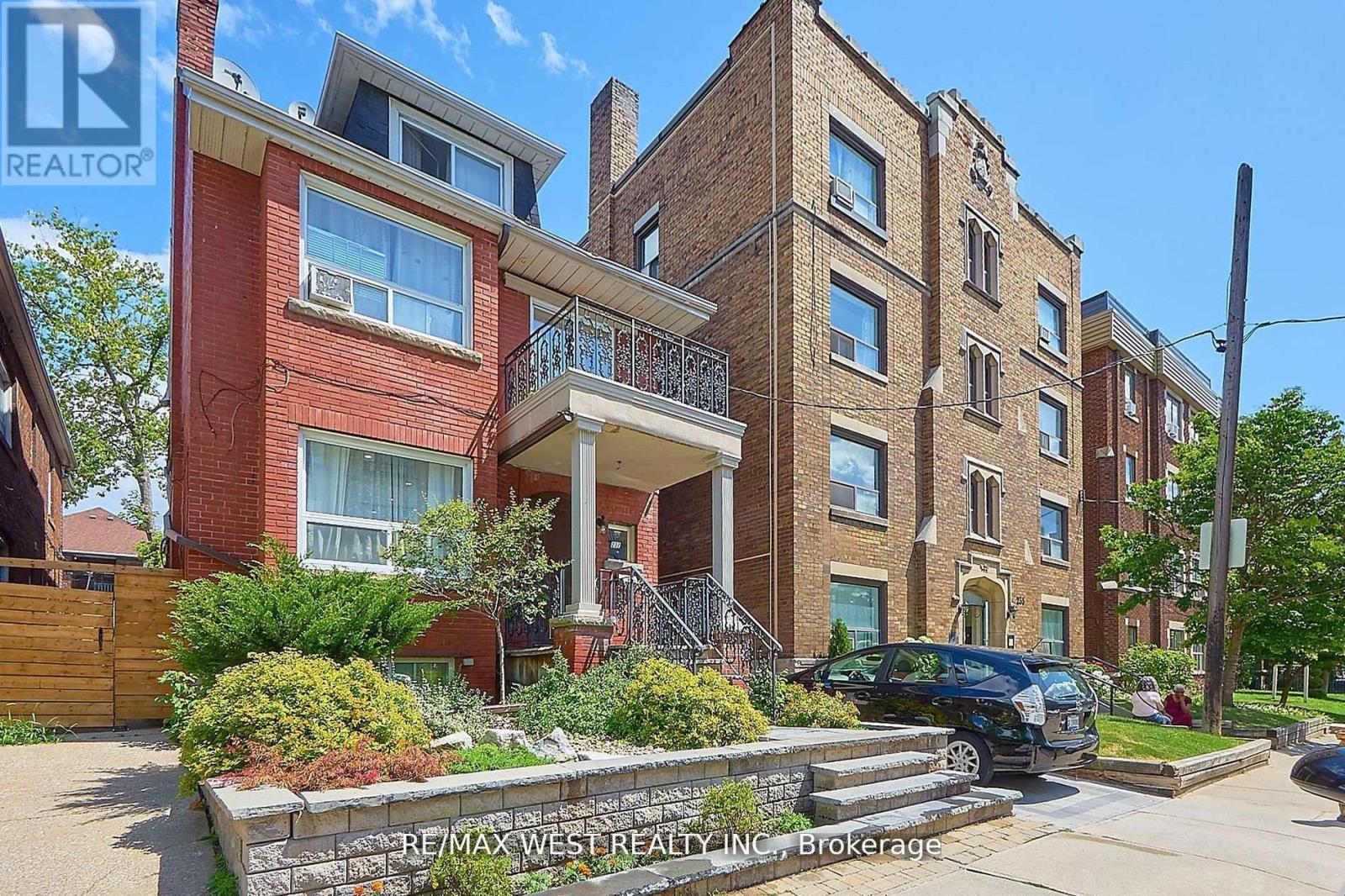 Bsmt - 237 Vaughan Road, Toronto, Ontario  M6C 2M8 - Photo 2 - C12973470