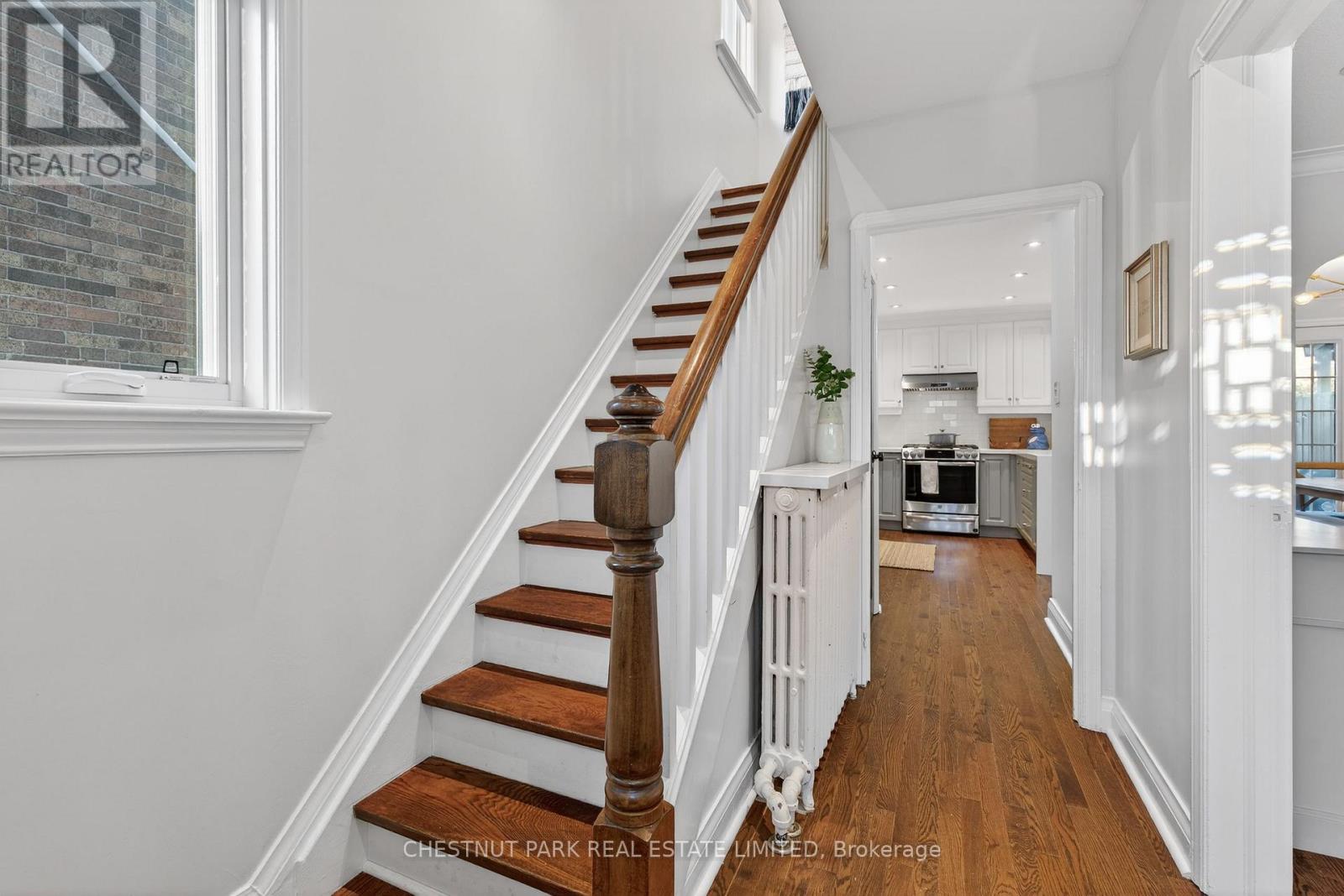 505 Sutherland Drive, Toronto, Ontario  M4G 1K9 - Photo 12 - C12973500