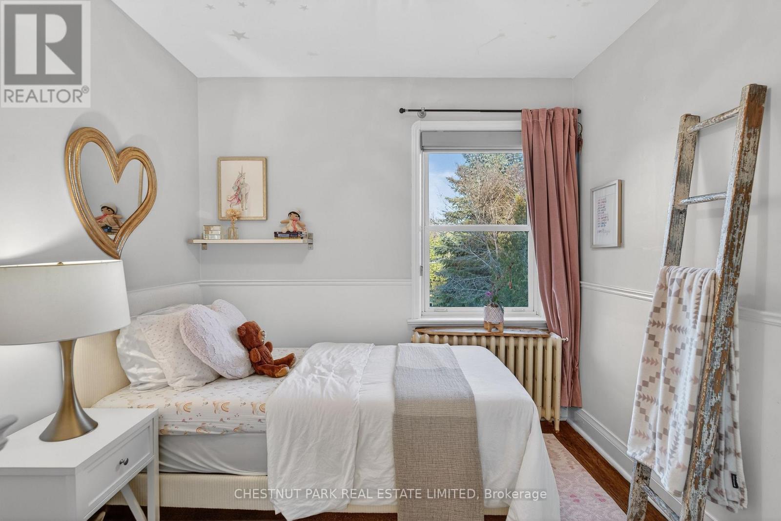505 Sutherland Drive, Toronto, Ontario  M4G 1K9 - Photo 15 - C12973500