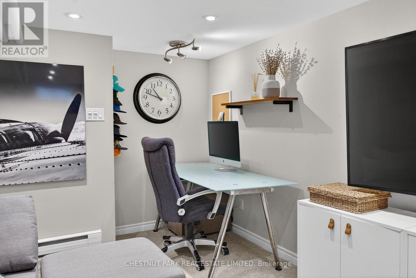 505 Sutherland Drive, Toronto, Ontario  M4G 1K9 - Photo 21 - C12973500