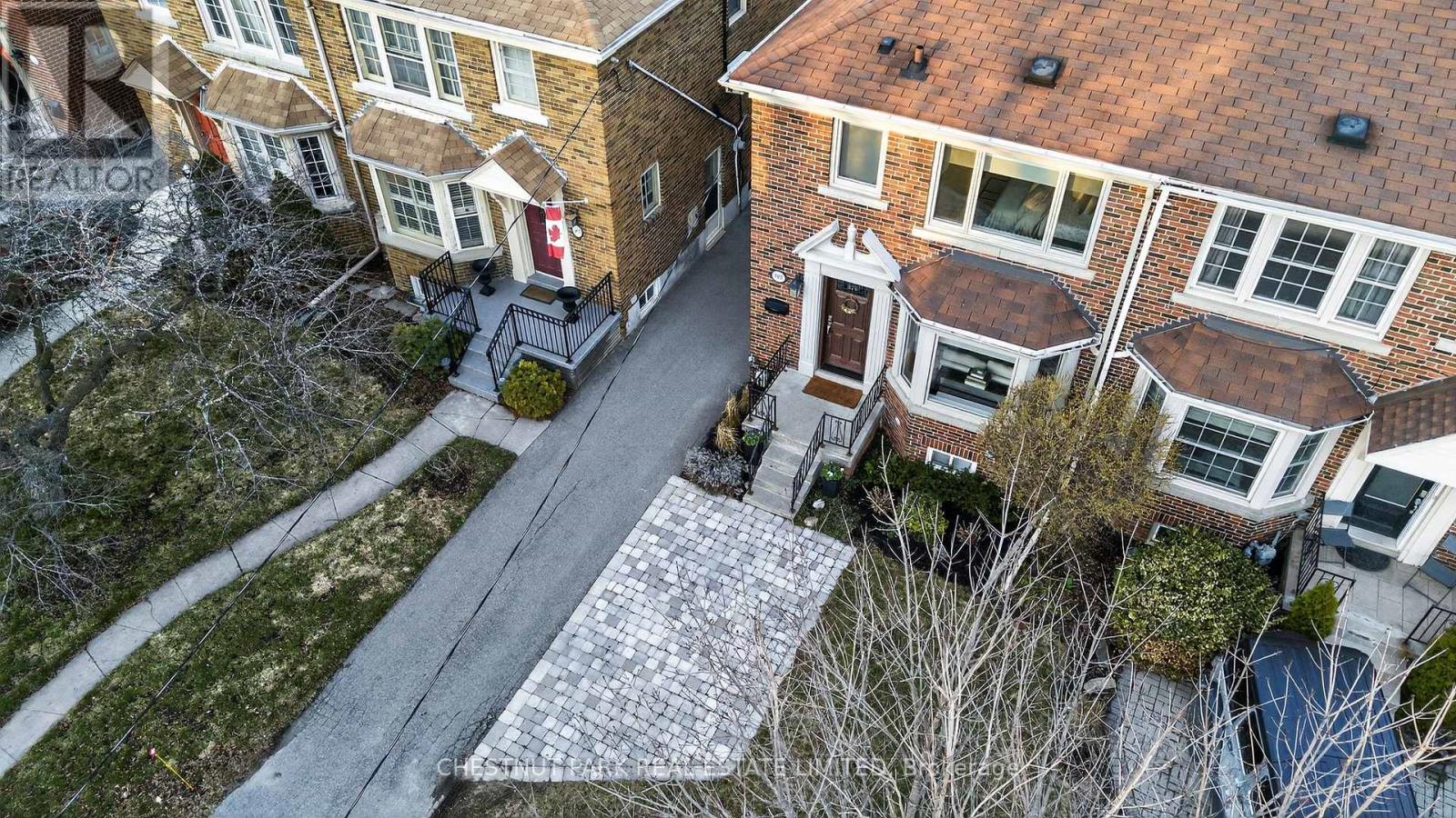 505 Sutherland Drive, Toronto, Ontario  M4G 1K9 - Photo 35 - C12973500