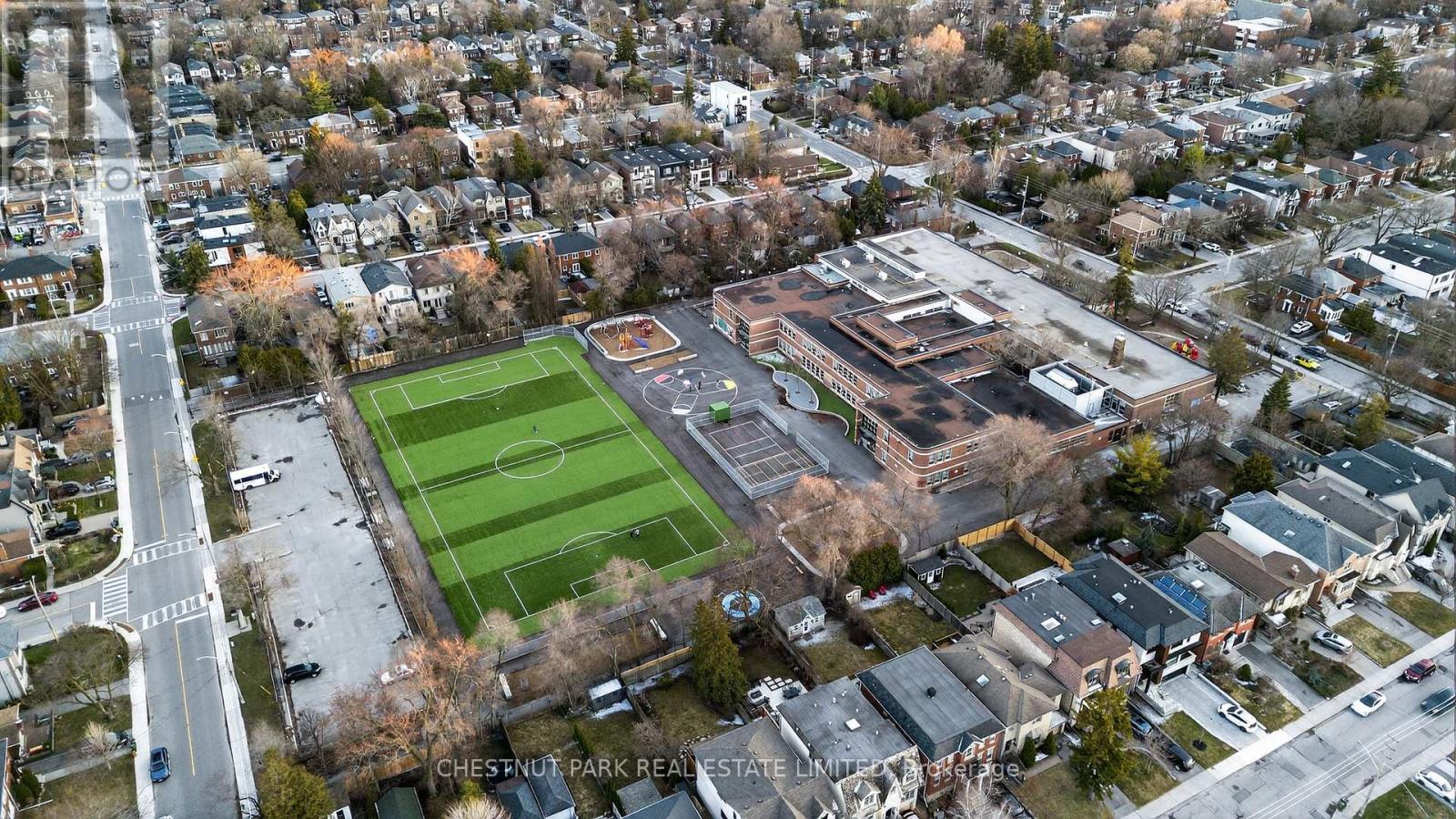 505 Sutherland Drive, Toronto, Ontario  M4G 1K9 - Photo 37 - C12973500