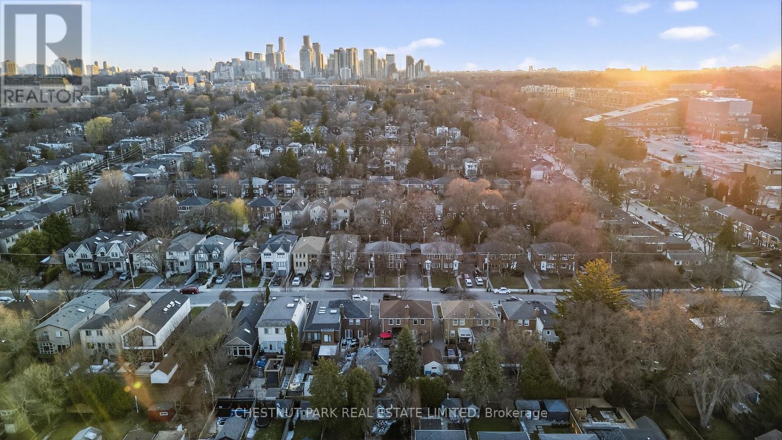 505 Sutherland Drive, Toronto, Ontario  M4G 1K9 - Photo 38 - C12973500