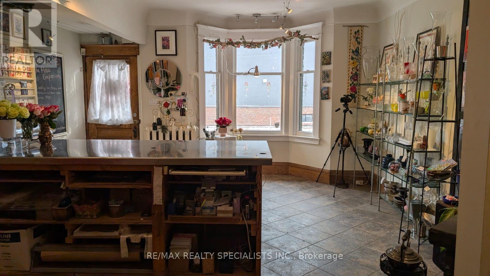 204 Dupont Street, Toronto, Ontario  M5R 2E6 - Photo 4 - C12973540