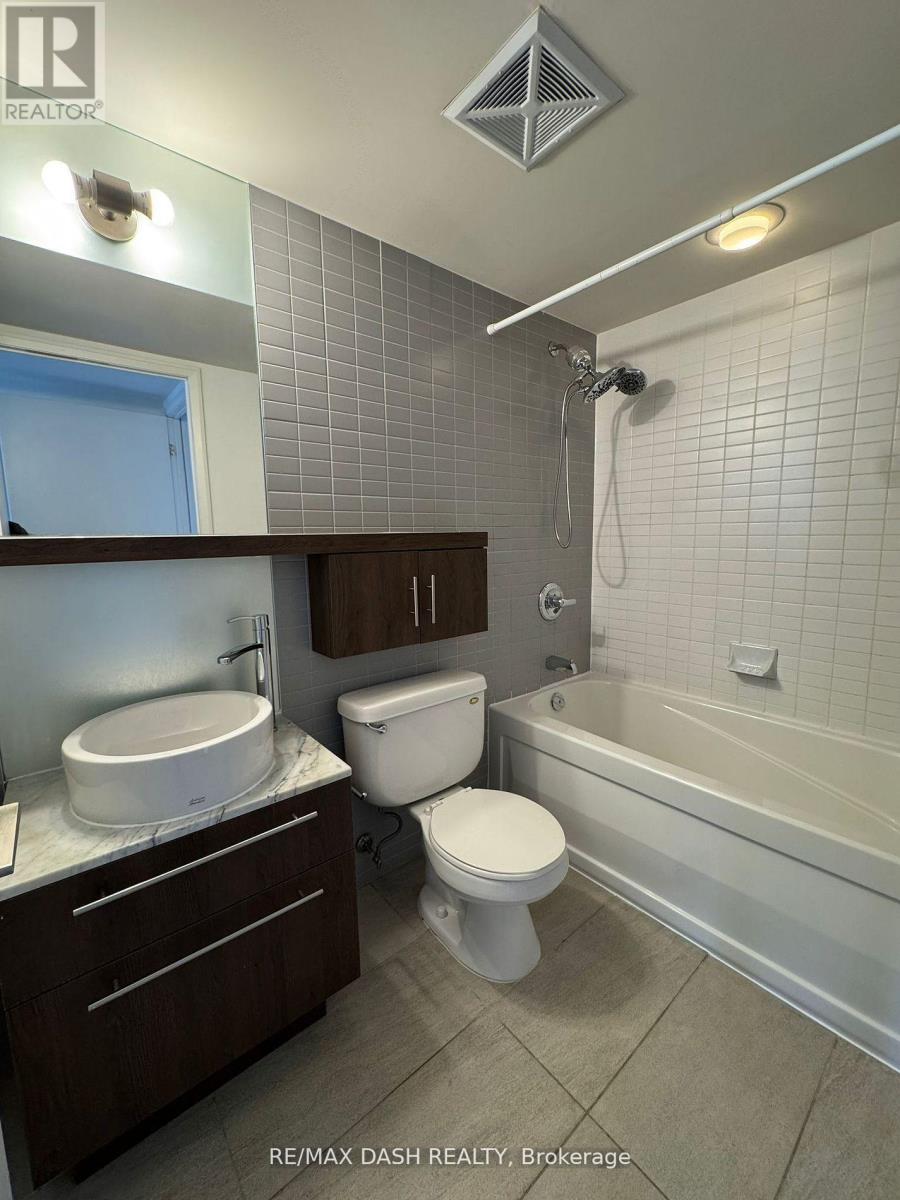 1504 - 25 Carlton Street, Toronto, Ontario  M5B 1L2 - Photo 11 - C12973550