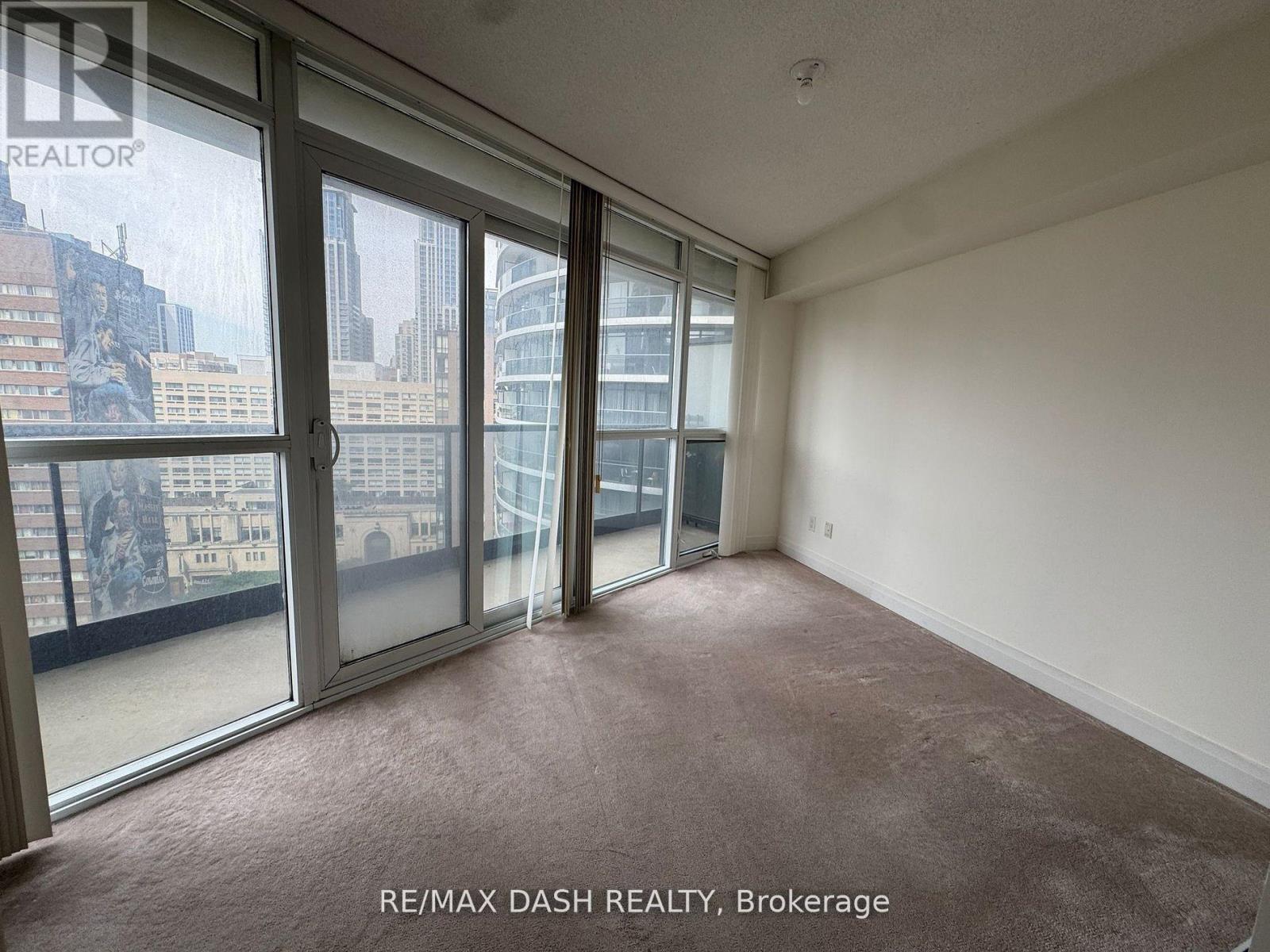 1504 - 25 Carlton Street, Toronto, Ontario  M5B 1L2 - Photo 14 - C12973550